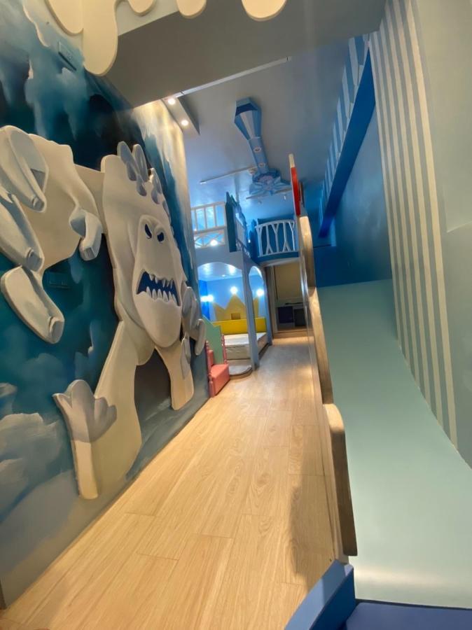 Fun Holiday Family Hostel 台南 エクステリア 写真