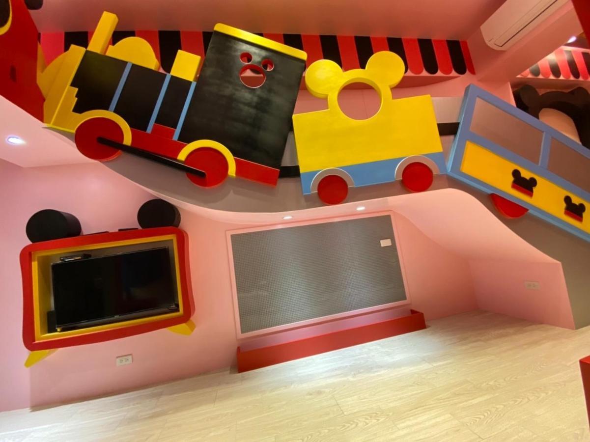 Fun Holiday Family Hostel 台南 エクステリア 写真
