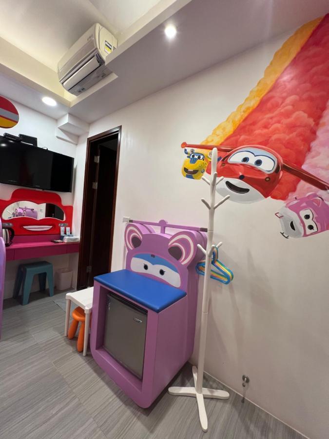Fun Holiday Family Hostel 台南 エクステリア 写真